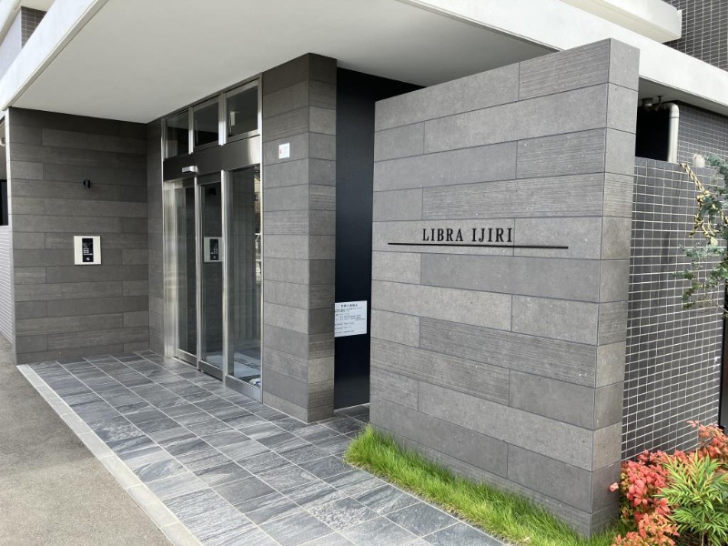 築浅でエントランスもきれいに保たれていますね※別部屋参照