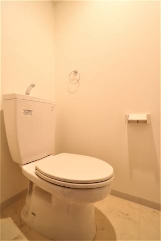 清潔感のあるおトイレです