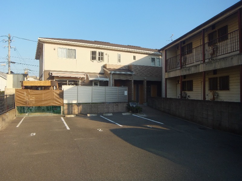 駐車場も空きがあって嬉しいですね。