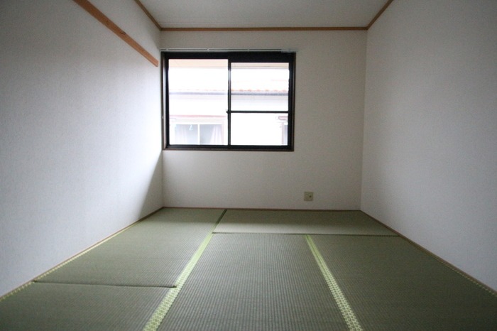 こちら寝室にいかがでしょうか。