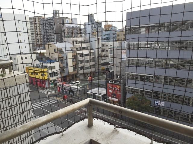 バルコニーからの景色は開放的です