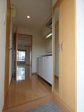 玄関からはこのようになっています。
