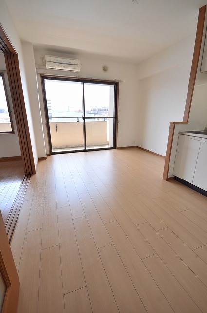 家具の配置がしやすい間取りです