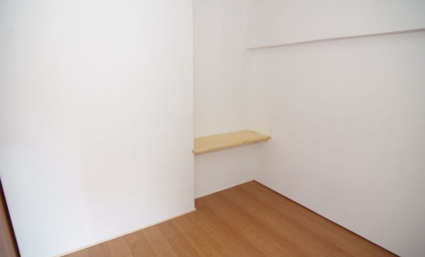 こちら寝室にいかがでしょうか。