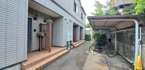 駐輪場あります