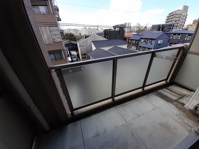 天気の良い日の洗濯物はこちらへ