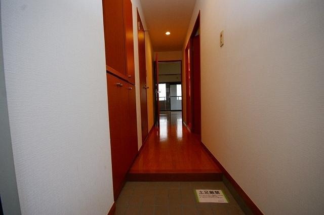 広さのある玄関です