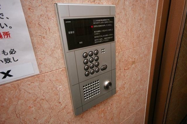 オートロック付きです
