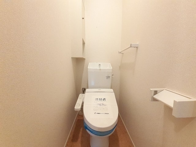 温水洗浄便座付きです
