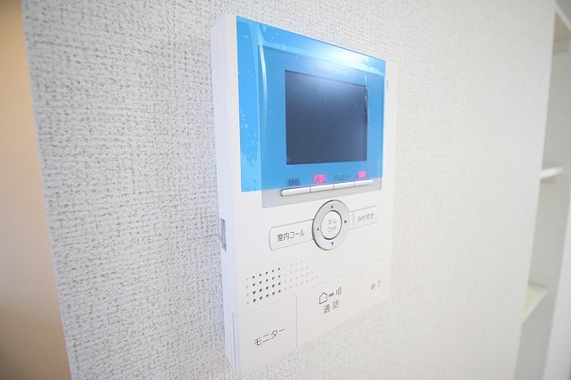 来訪者の顔が確認できます