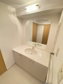 外出前の身だしなみチェックはこちらでどうぞ！