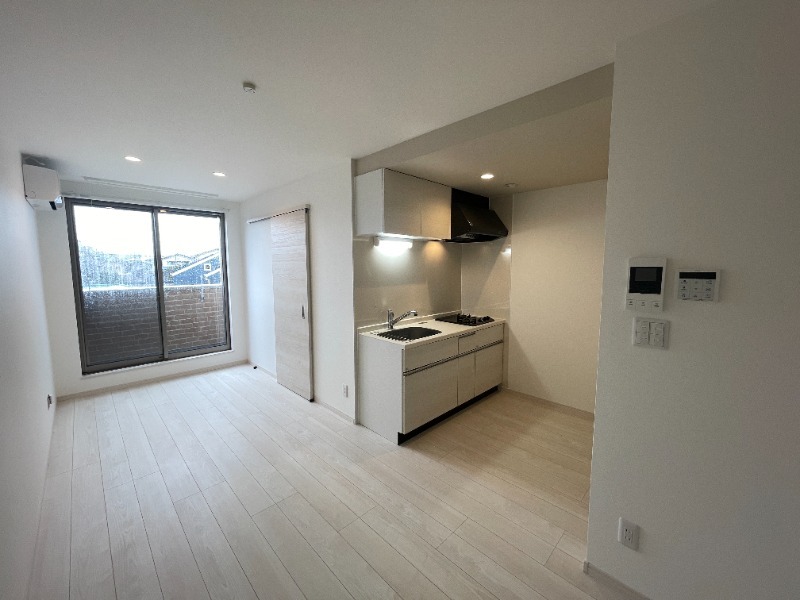 オシャレなホワイトカラーなお部屋です！