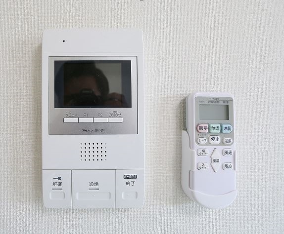 TV付きインターホンでセキュリティ面でも安心ですね