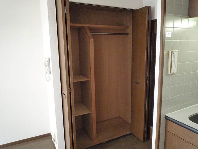 仕切られた収納は使い勝手がいいです