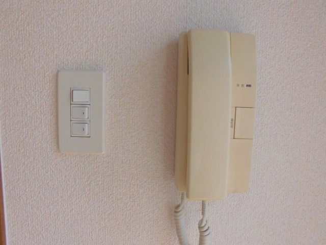 音声インターホンです