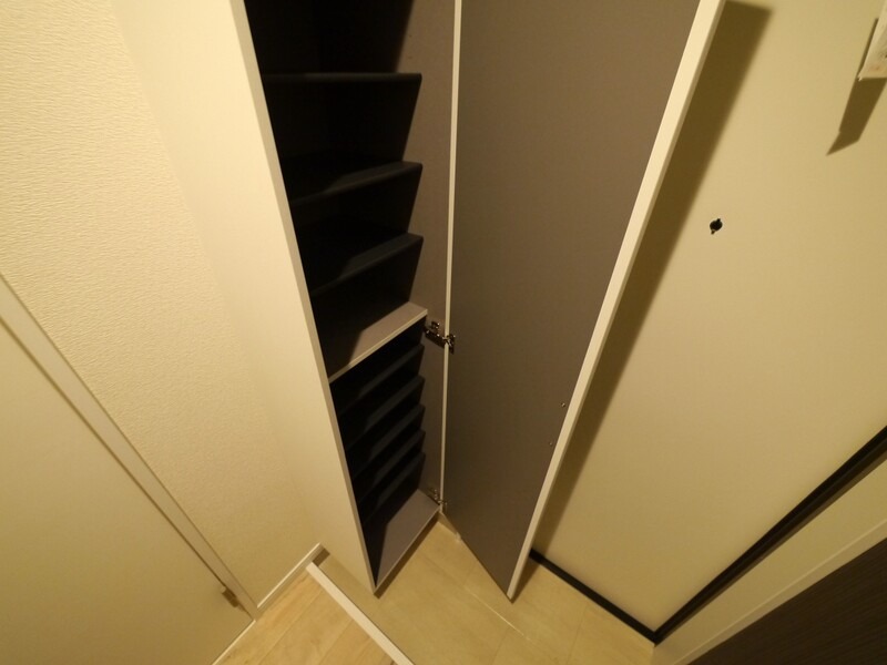 高さのあるシューズボックス