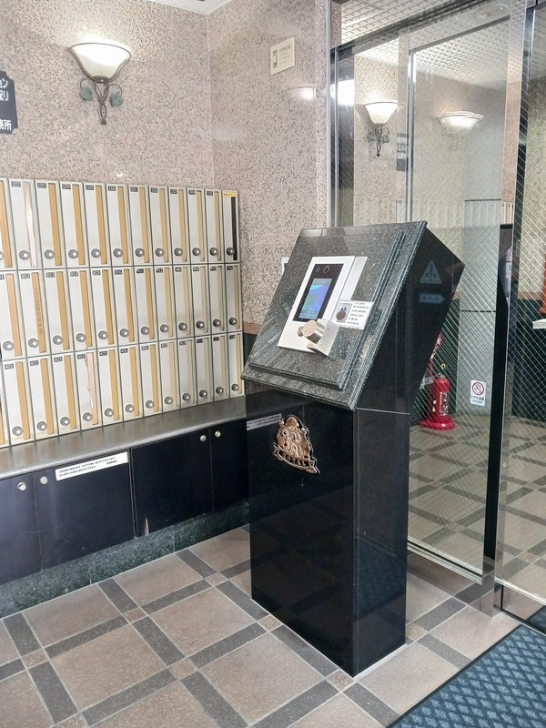 オートロック付きです