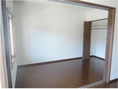 こちらは寝室にどうぞ