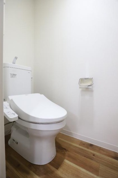 清潔感のあるトイレですね