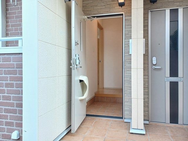 玄関はこんな感じです