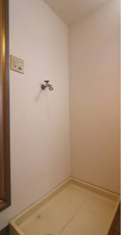 洗濯機は室内に置くことができます。