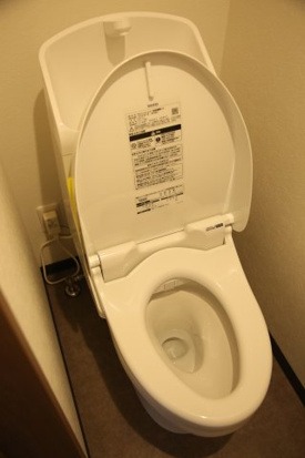 温水洗浄便座付きです