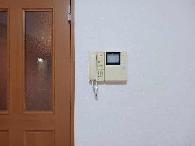 モニターホンで安心です。