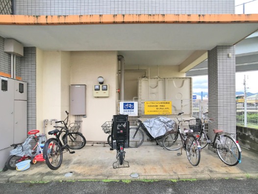 駐輪場も完備。