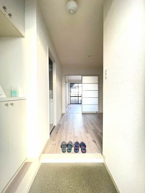玄関からはこんな感じです