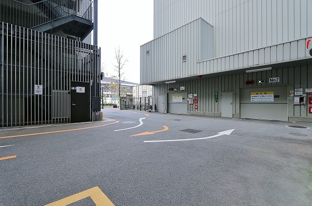 こちらは機械式駐車場です