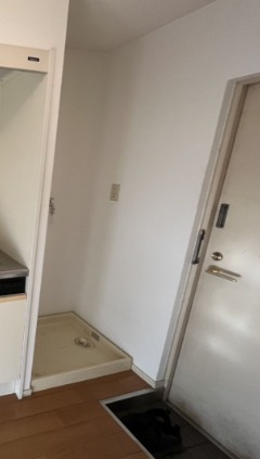 もちろん室内洗濯機置き場付きです。