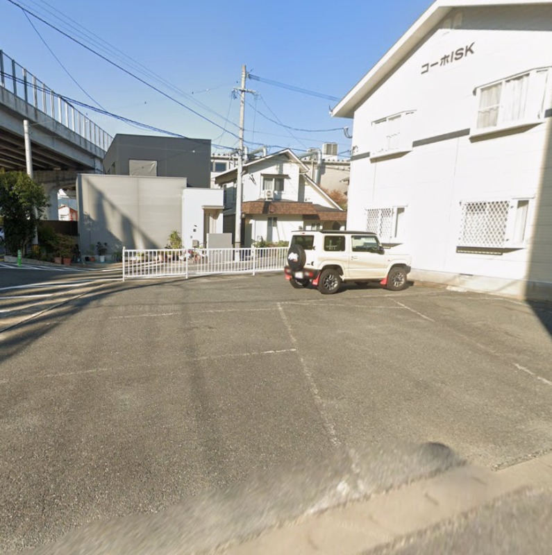 敷地内駐車場ございます