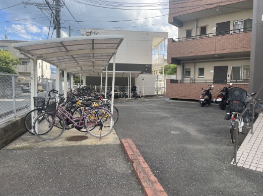 駐輪スペースもございます