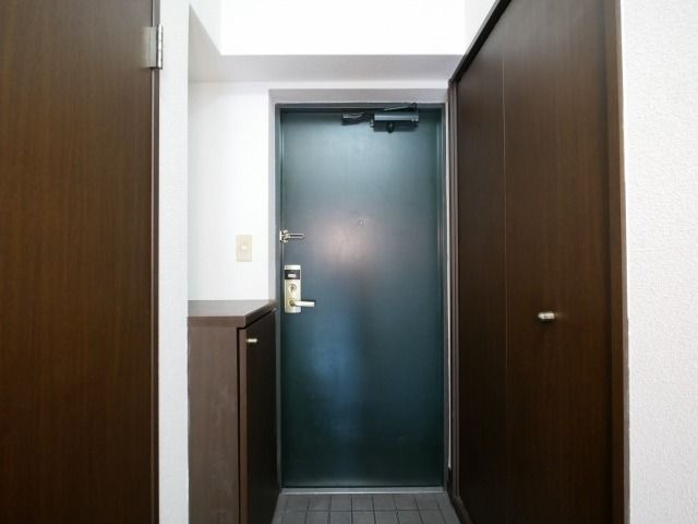 玄関はこんな感じです。
