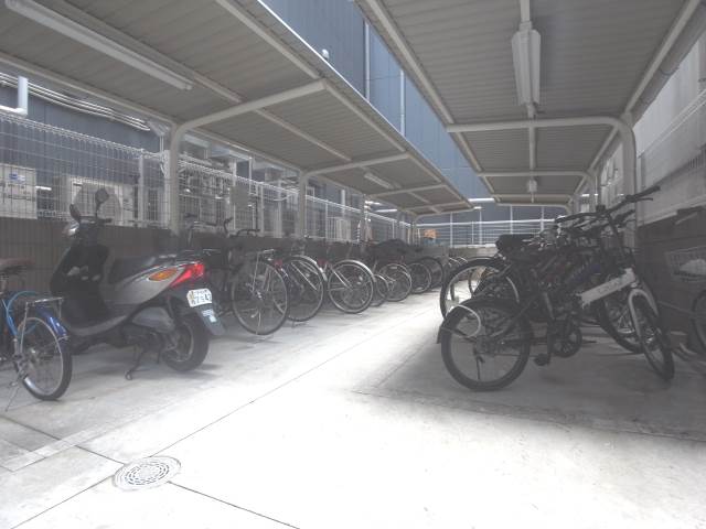屋根付き駐輪場