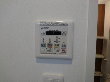 浴室乾燥機付きです。