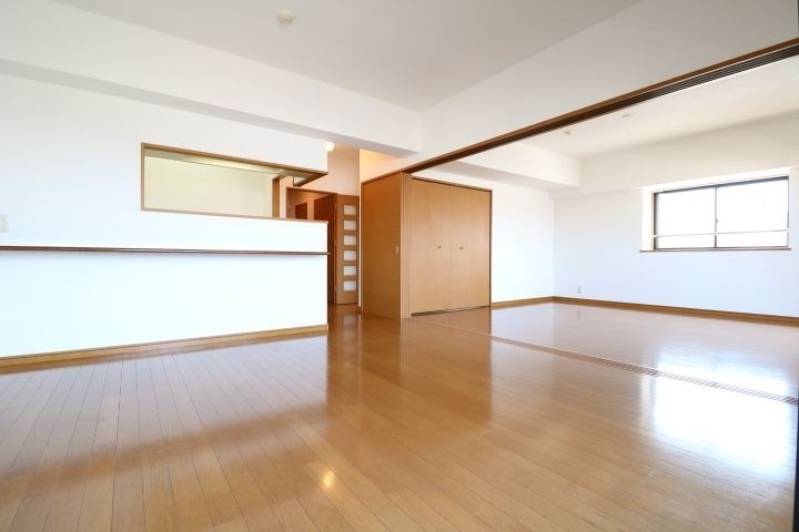 使いやすい間取りで人気の物件です