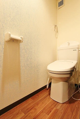 清潔感のあるトイレですね