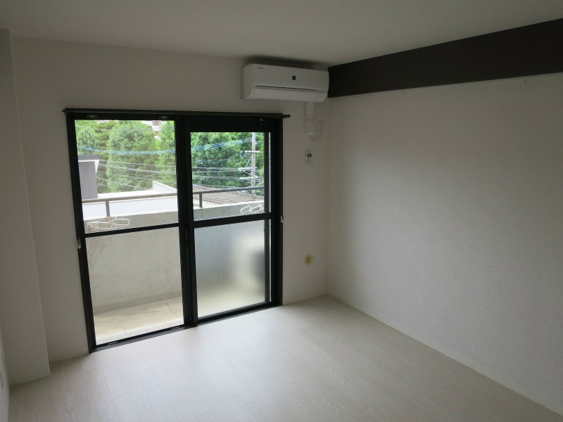 家具の配置がしやすいお部屋です