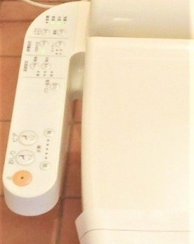 嬉しい温水洗浄機能つき