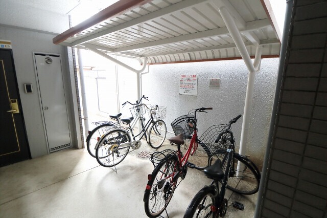 自転車はこちら