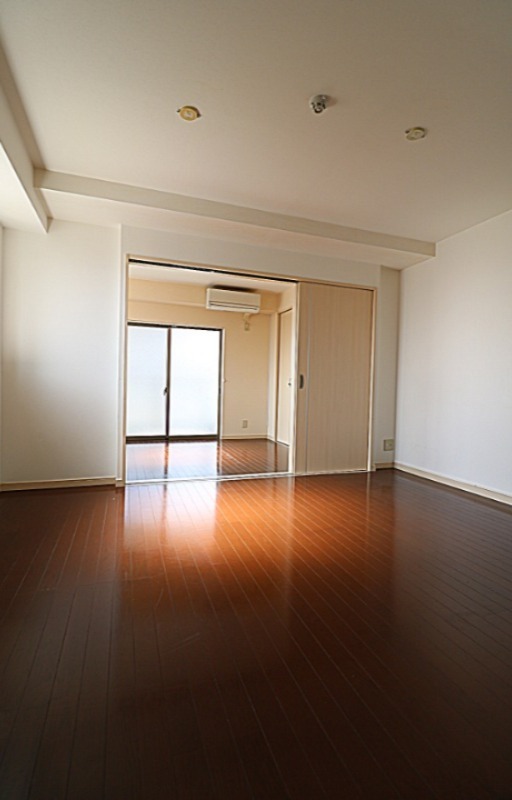 家具の配置がしやすいお部屋です。