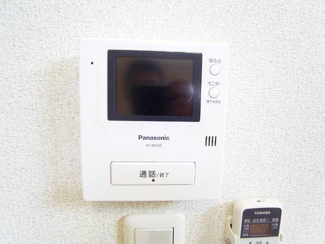 モニターで来客を確認できるので安心です