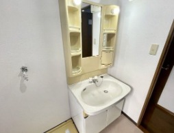 外出前の身だしなみチェックはこちらでどうぞ！