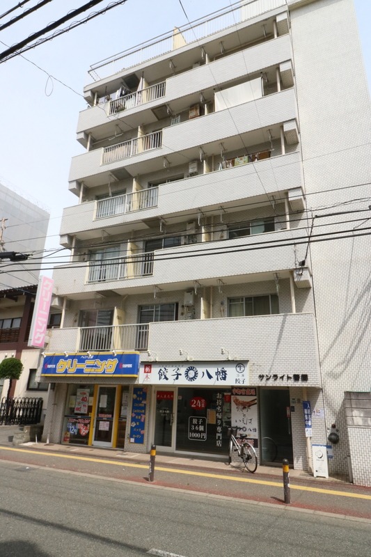 共有のゴミ捨て場もございます。