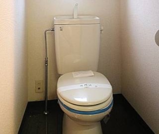 清潔感のあるトイレです
