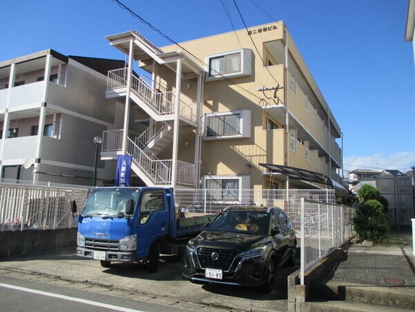 敷地内駐車場があります
