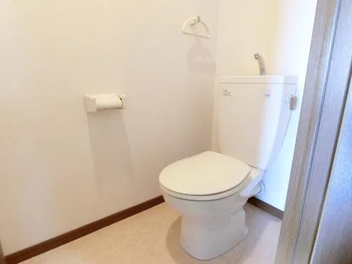 清潔感のあるトイレです