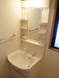 外出前の身だしなみチェックはこちらでどうぞ！