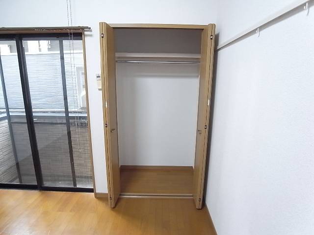 お荷物はこちらへ。